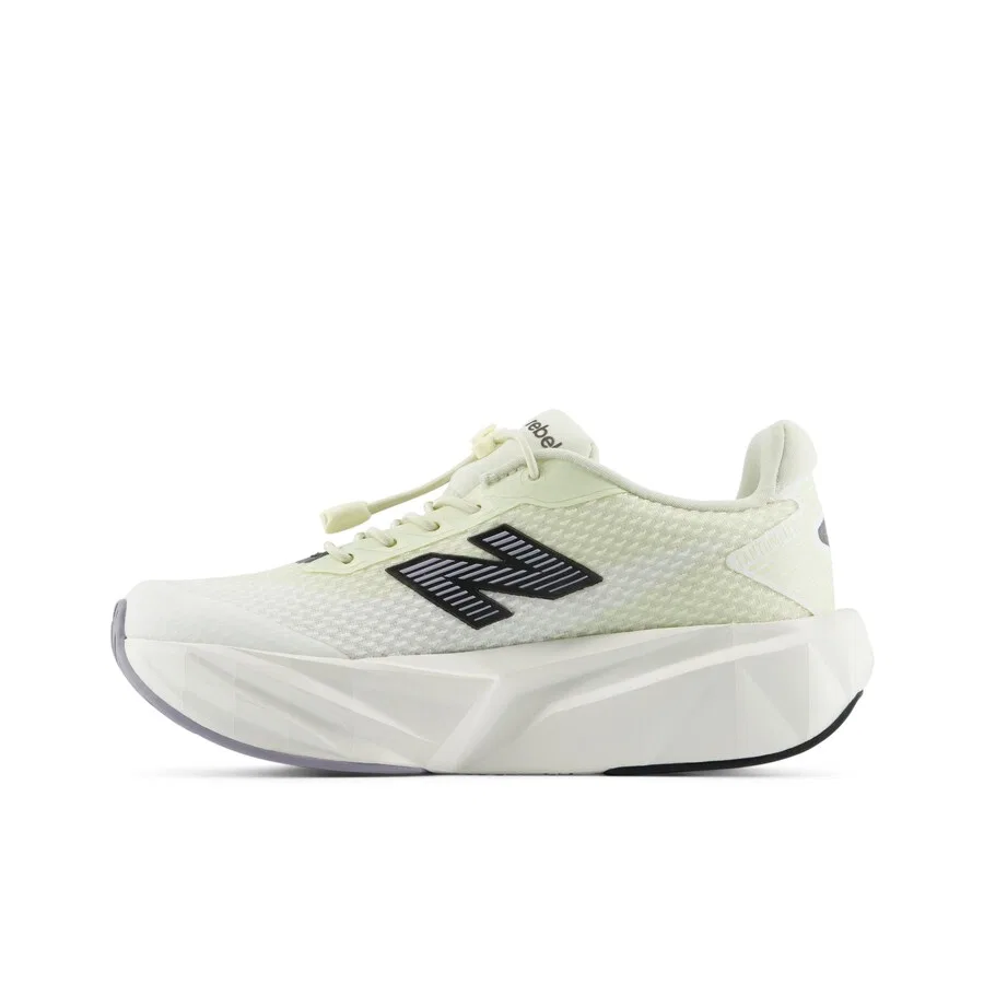 Кроссовки New Balance Athletic Shoes 'FuelCell Rebel Bungee Lace w/Toggle' белого цвета