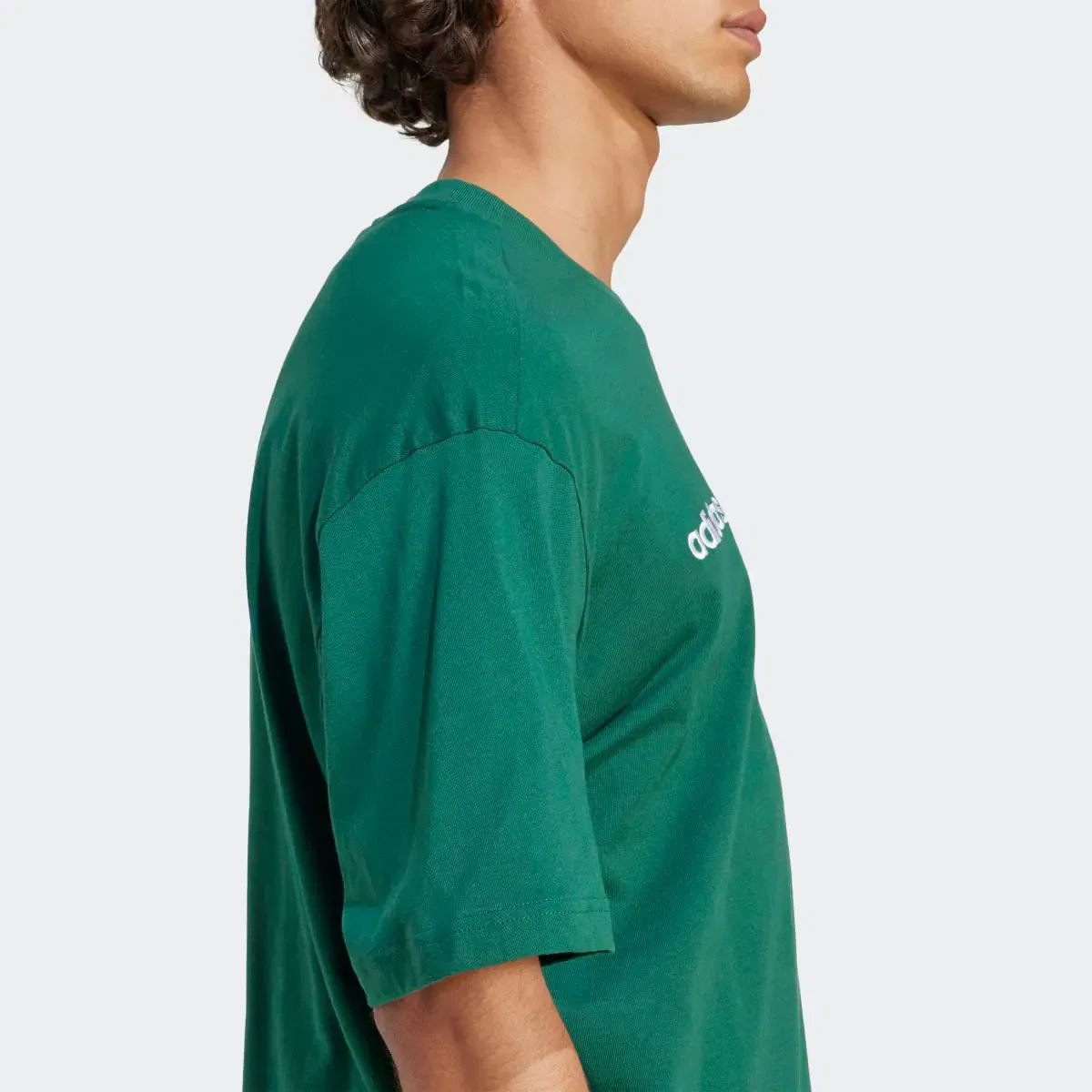 Мужская футболка свободного кроя с принтом Badge Graphic adidas, Verde — фото 3