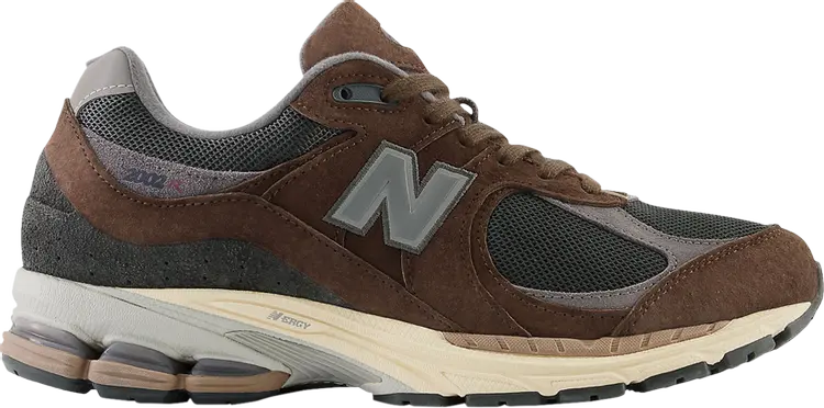 

Кроссовки New Balance 2002R 'Lunar New Year - Rich Earth', коричневый