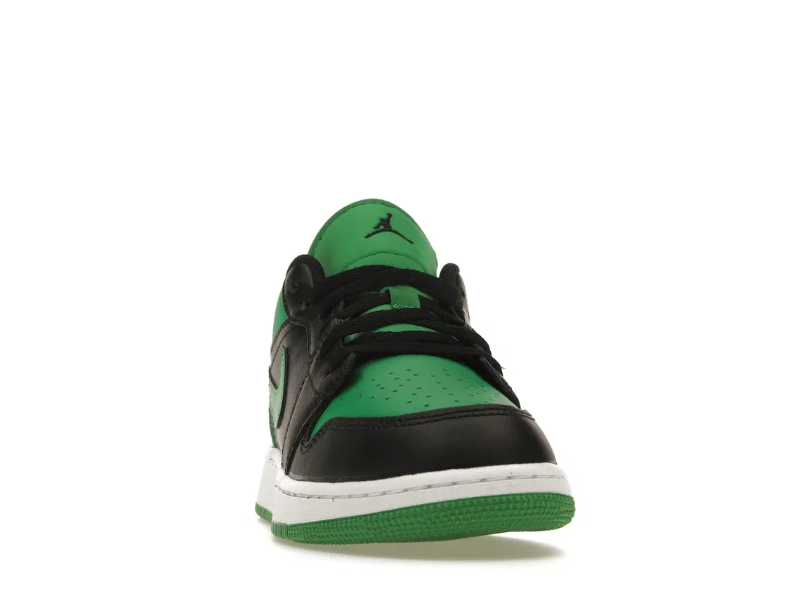 Детские кроссовки для мальчиков с контрастным дизайном Jordan 1 Low Lucky Green Jordan, Black/Black/Lucky Green/White — фото 2