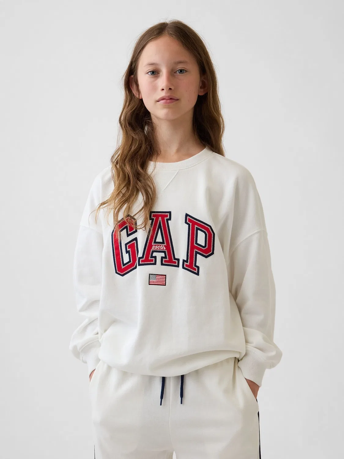 Свитшот оверсайз с графическим принтом Gap VintageSoft Terry, кремовый
