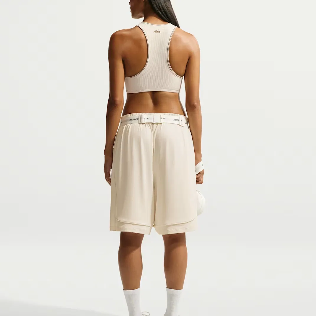 Женская майка без рукавов с круглым вырезом Nike Ivory — фото 4