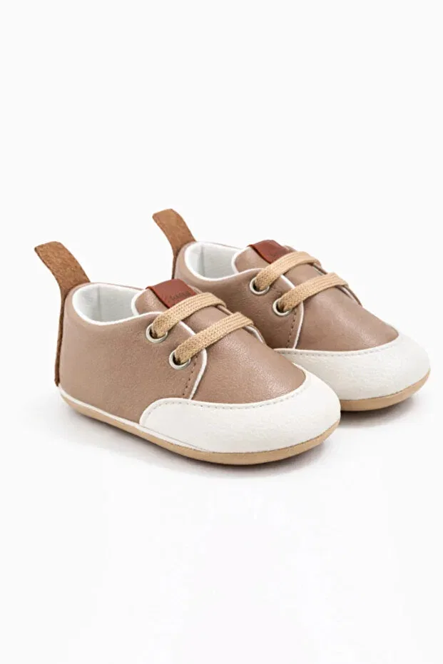 Детские ботиночки для девочек кожаные с ортопедической стелькой Classic slip-on Pufien, Beige — фото 3