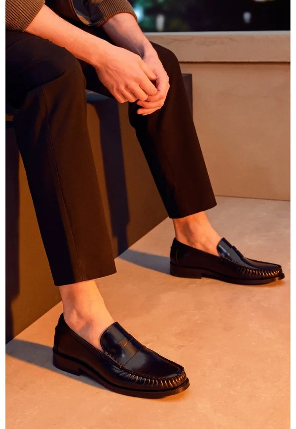 Классические лоферы, стильные слипоны Derimod, Black