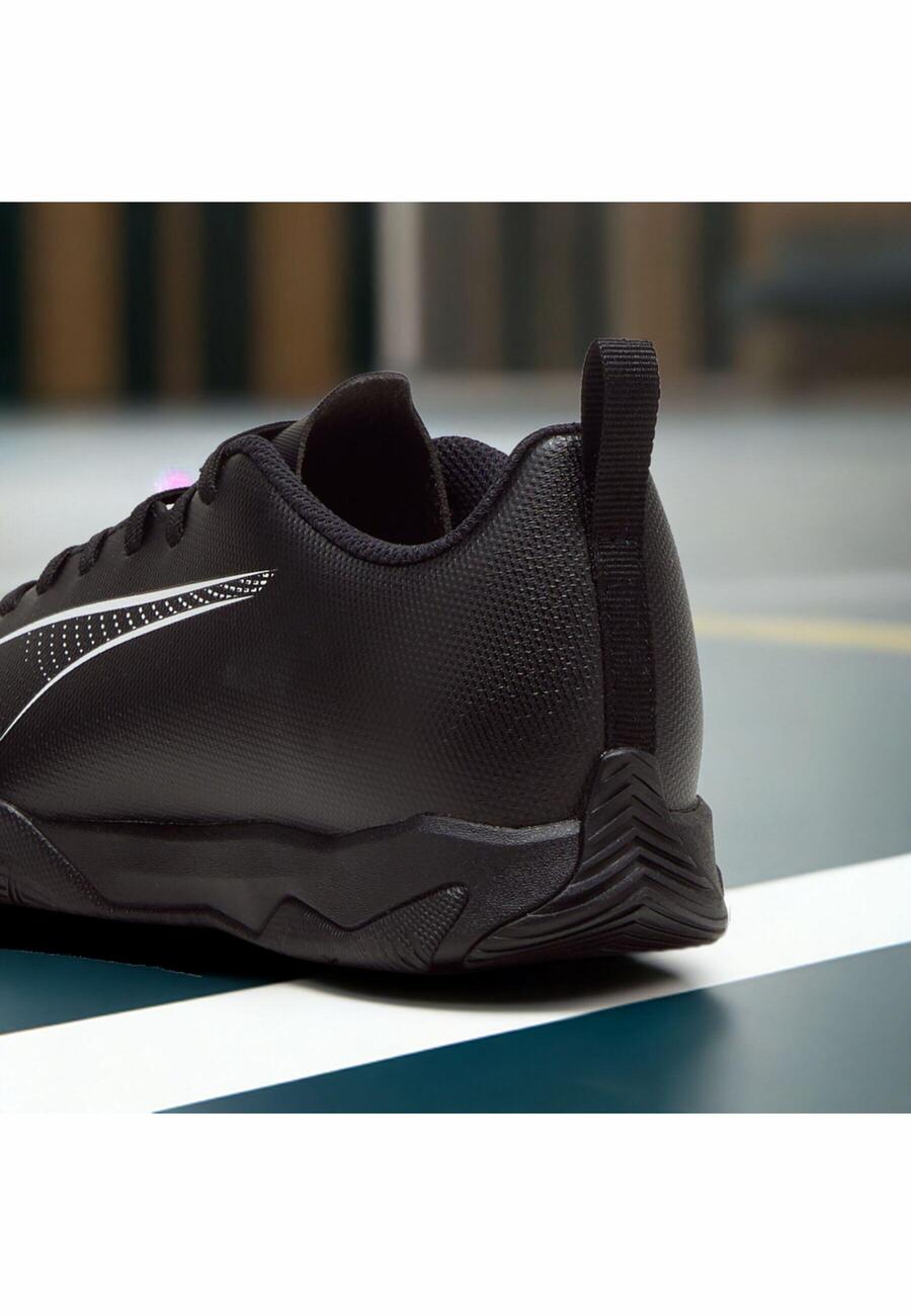 

Футбольные бутсы ULTRA 5 PLAY IT для молодежи PUMA, черно-белые