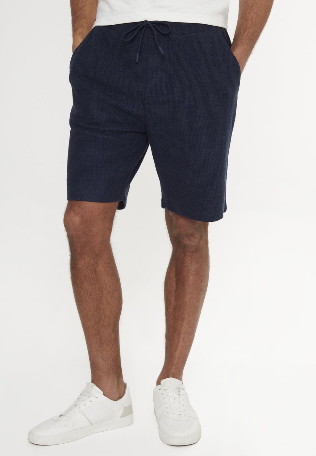 

Шорты JORDYN - Tracksuit bottoms Threadbare, синий