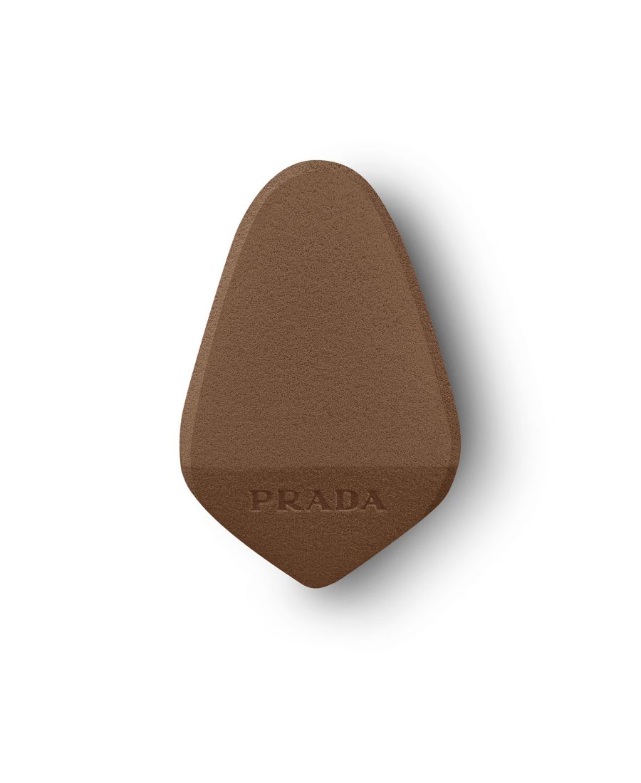 

Тональный блендер Precision Foundation Blender Prada Beauty, цвет 03 dark
