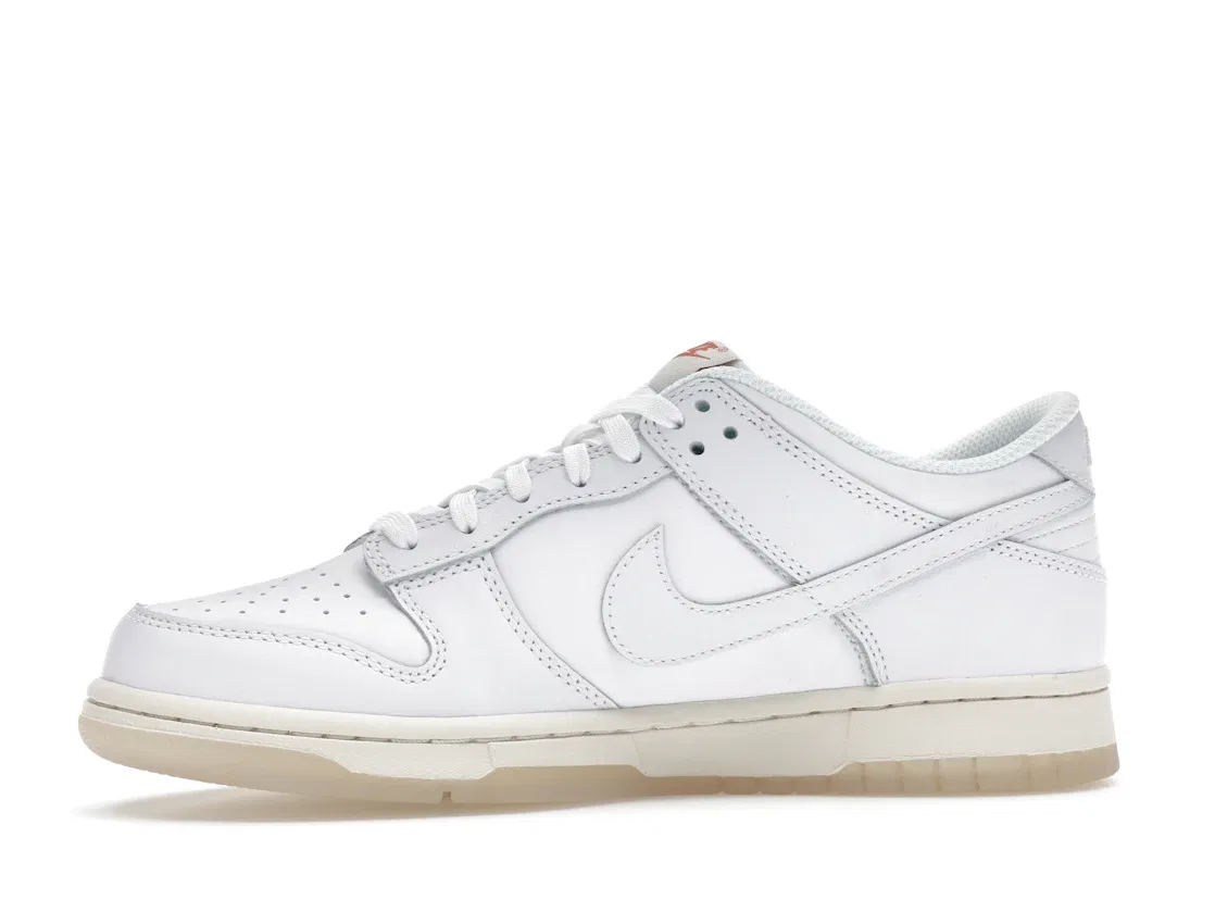Детские кроссовки с принтом Nike Dunk Low SE Nike, White/Multi-Color-Dark Pony/Light Silver — фото 3