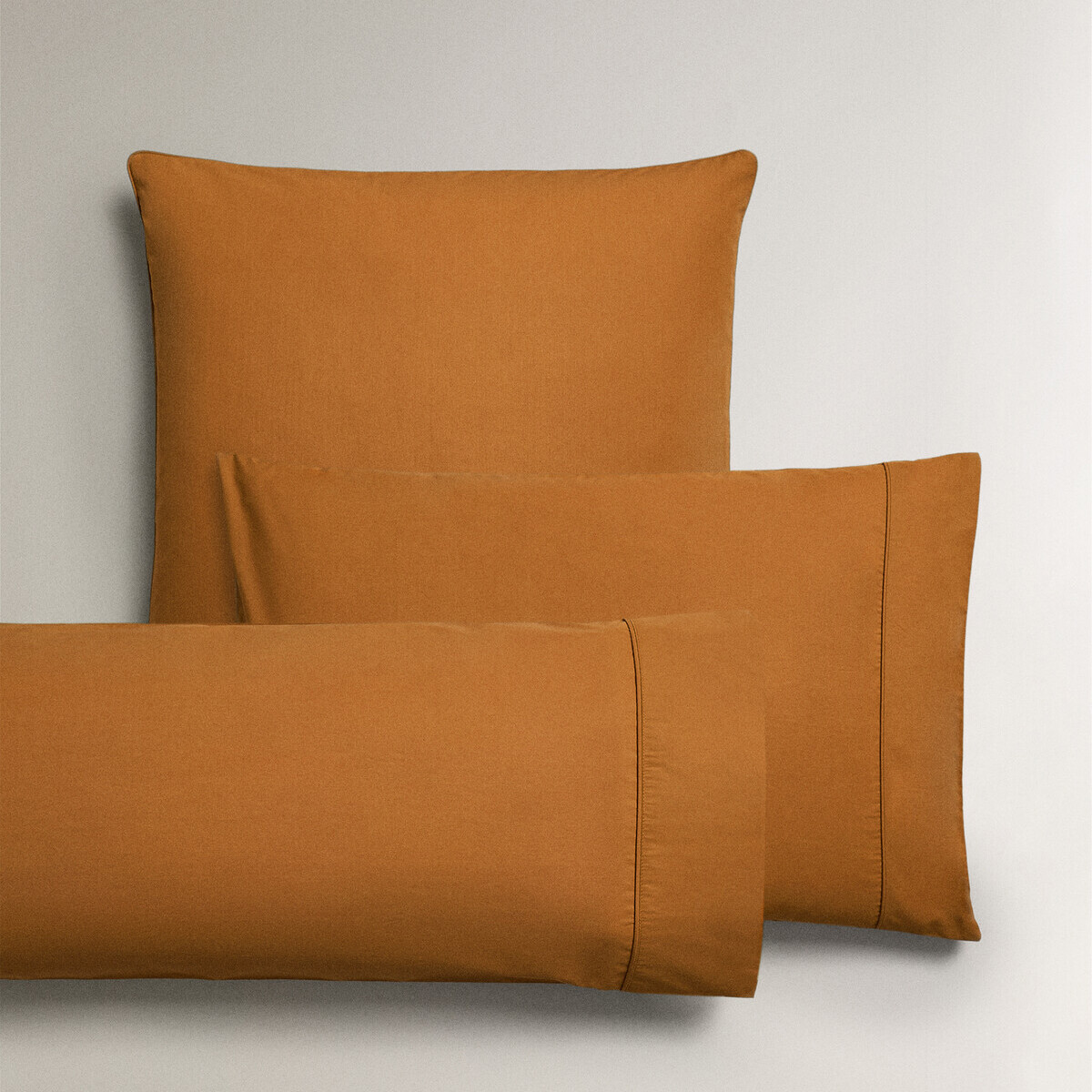 

Наволочка Zara Home Cotton Percale, 300 г/м², коричнево-оранжевый