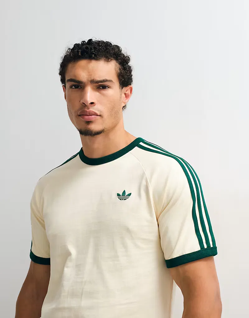 Футболка Adidas Originals с тремя полосками, кремовый и, зеленый