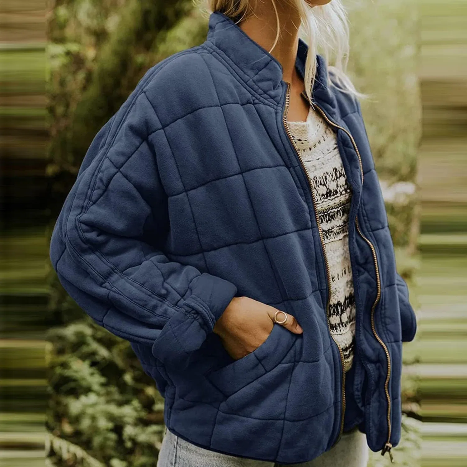 Женская легкая стеганая куртка oversize с длинным рукавом, Blu — фото 2