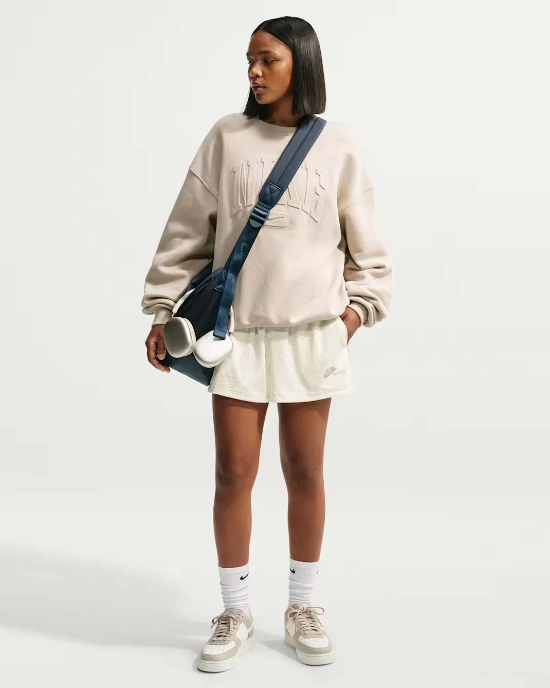 Женские сетчатые шорты со средней посадкой Nike Sportswear, Sail/Cream II/Cream II