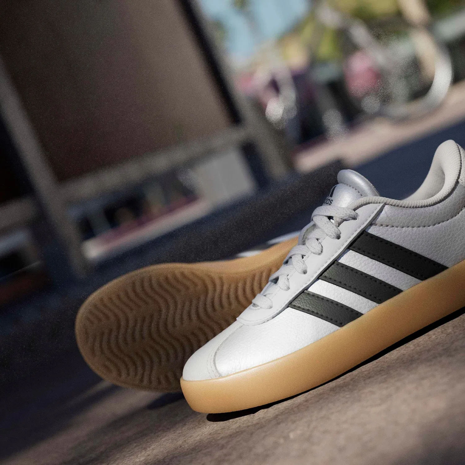Детские кожаные кроссовки с дымчатой подошвой Adidas Sportswear, Silver Metallic/Core Black/Lgh Solid Grey — фото 3