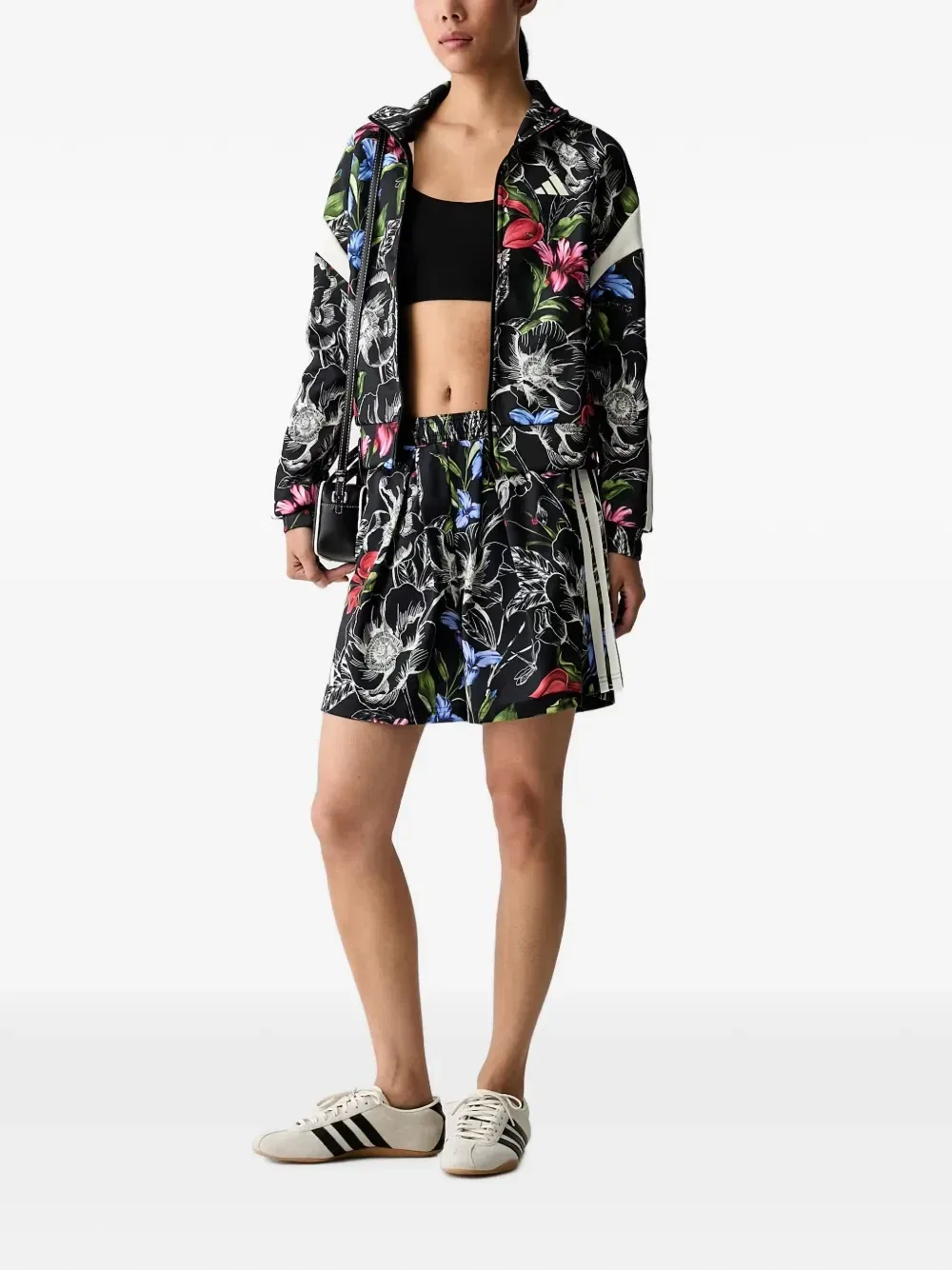 Шорты с цветочным принтом и боковыми полосками adidas X FARM Rio, черный — фото 2