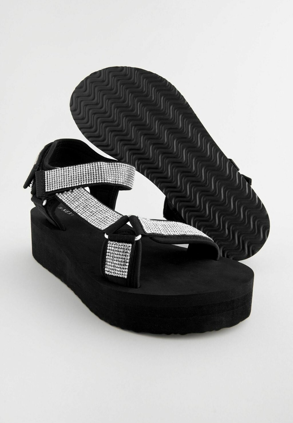 Босоножки на танкетке BLING STRAP- REGULAR FIT Next, черный — фото 3
