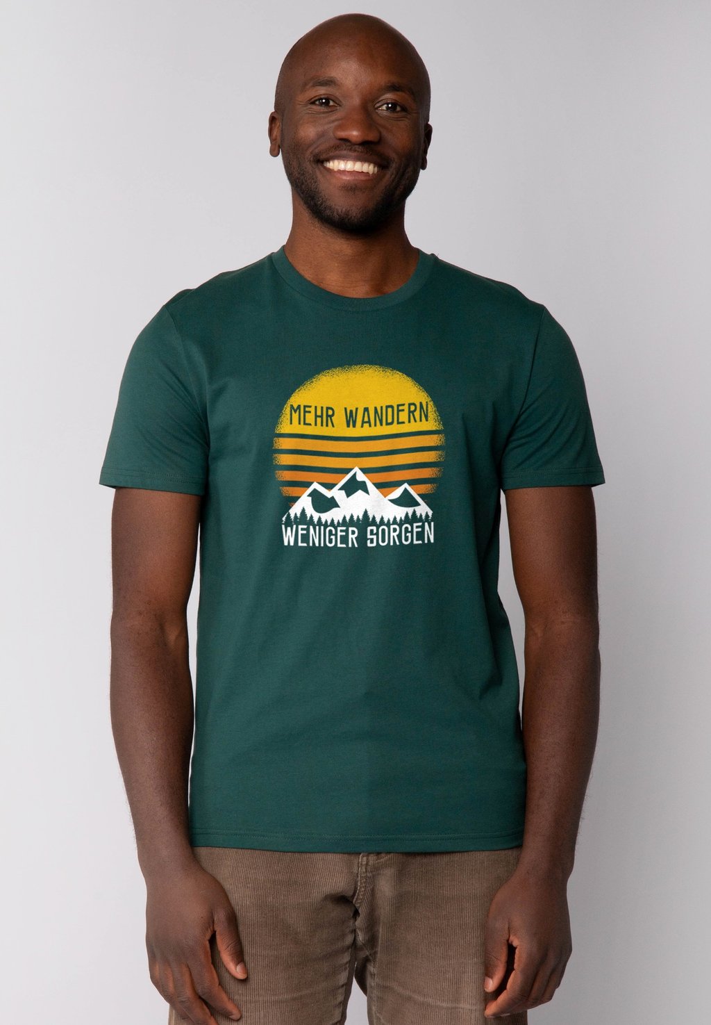 

Футболка с принтом MEHR WANDERN watapparel, темно-зеленый