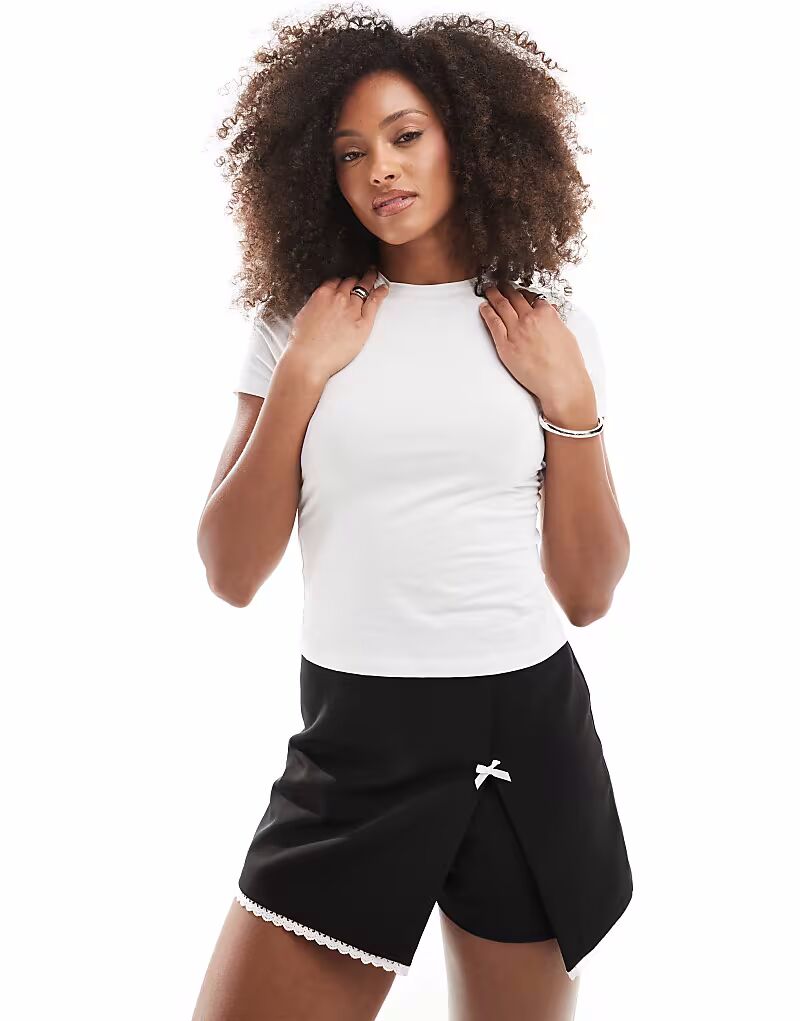 

Мини-юбка Miss Selfridge, сшитая на заказ, с бантом, черного цвета