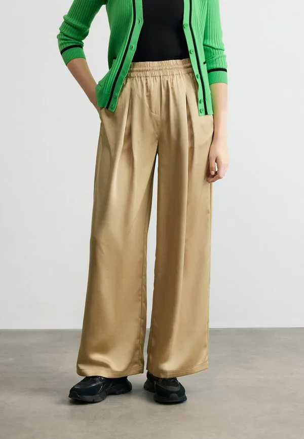 Брюки Lacoste Lionne, сатиновые, однотонные