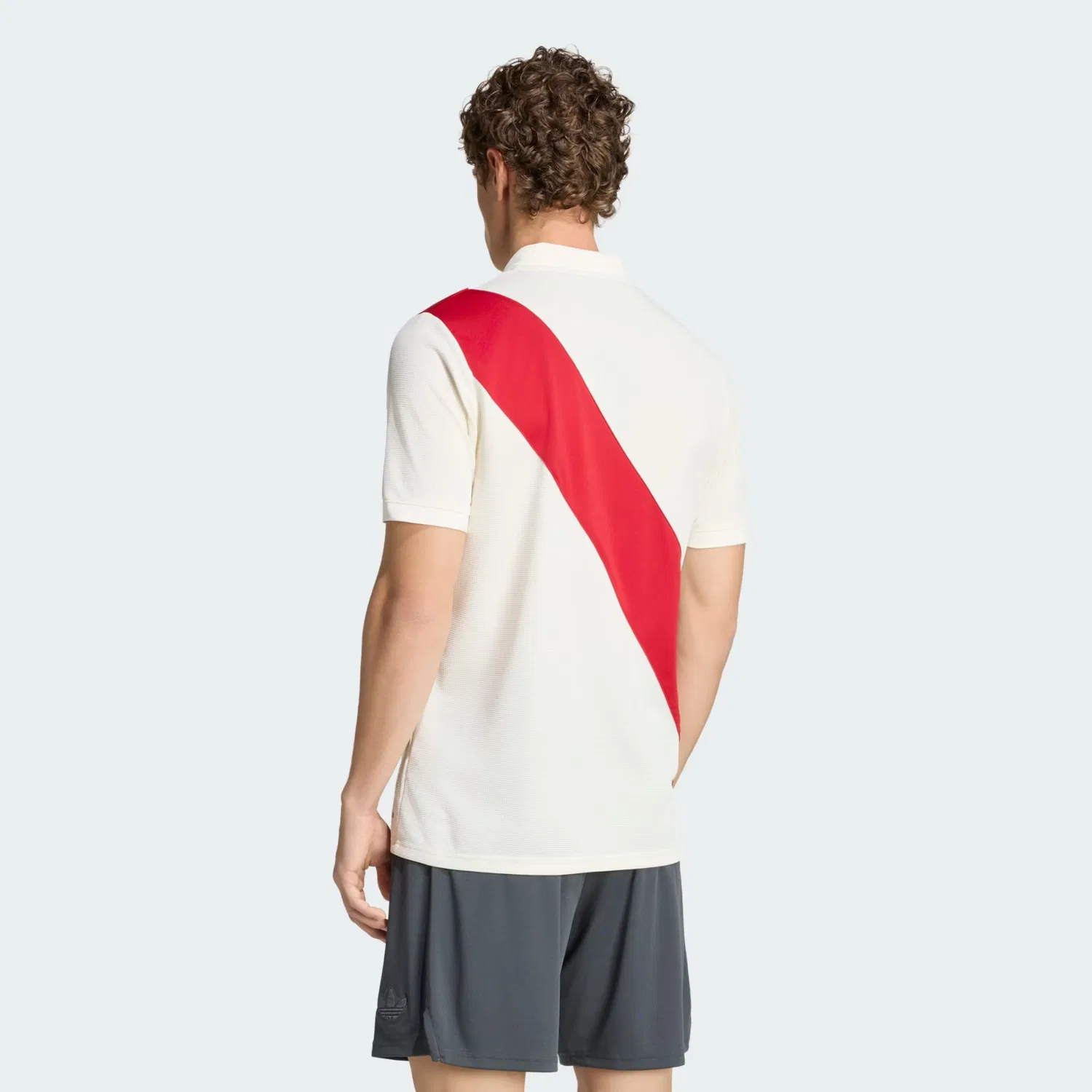 Футболка Adidas Performance Shirt River Plate 26/27 Anniversary белого цвета — фото 4