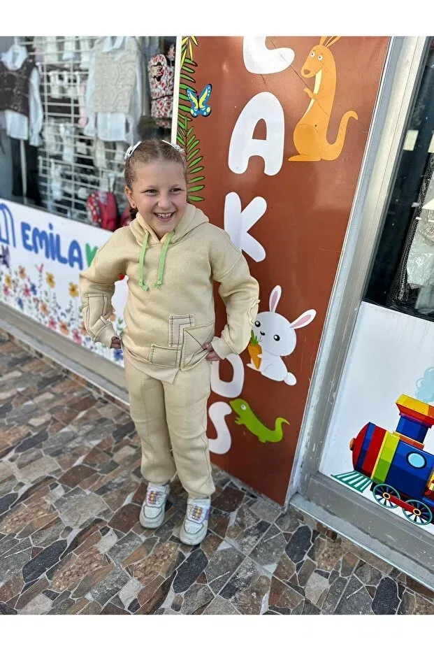 Детский спортивный комплект для девочек с капюшоном Emilakids, Camel