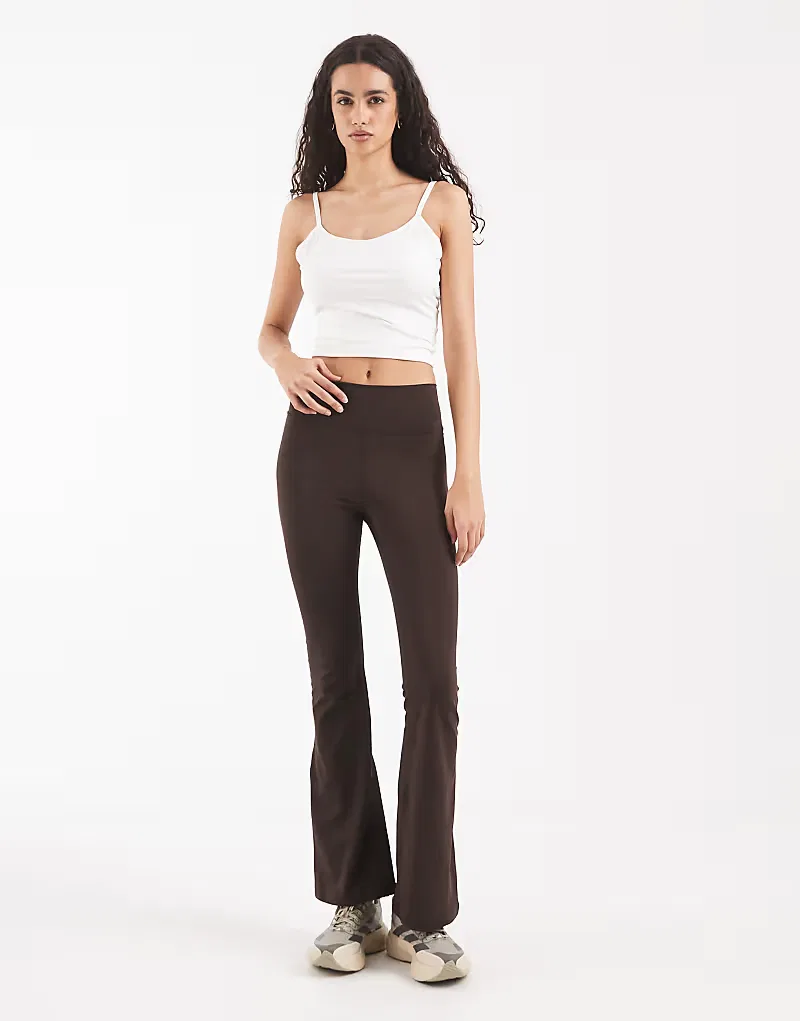 Леггинсы Adidas Performance All me essentials Flare в цвете Aurora Coffee — фото 3