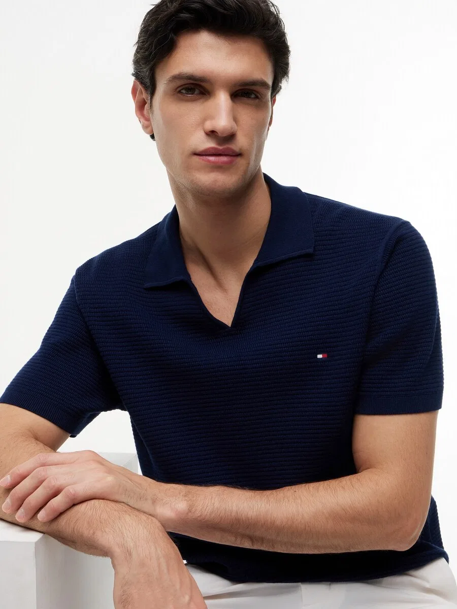 Свитер TOMMY HILFIGER "Regular Fit" темно-синего цвета — фото 2