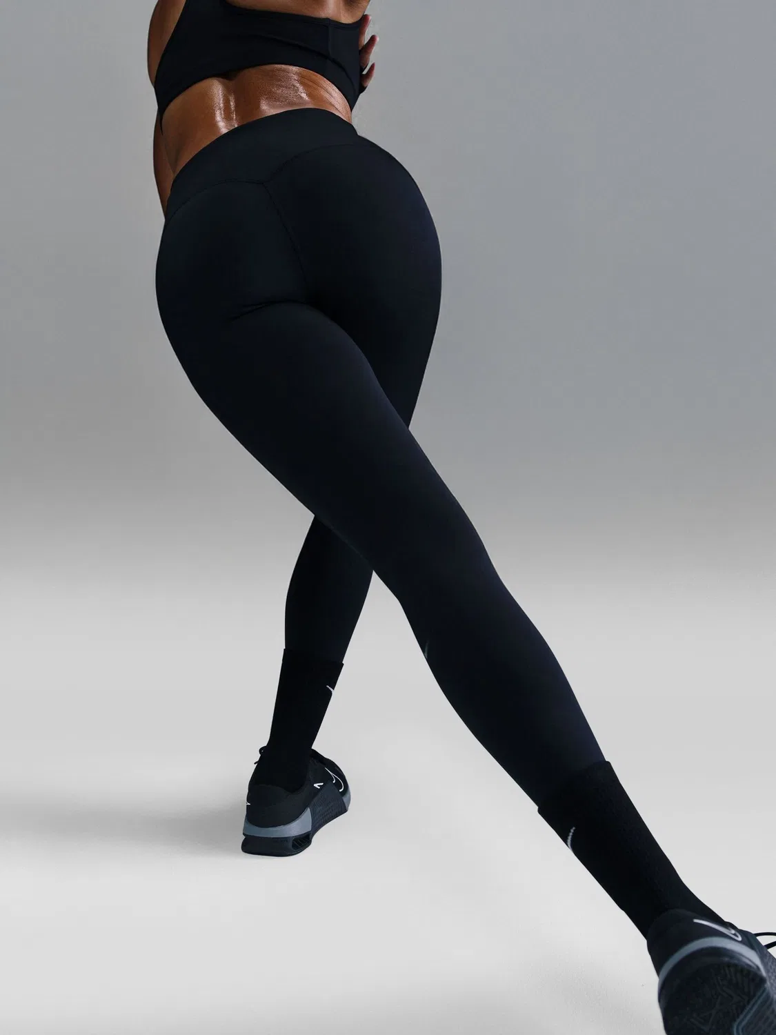 Леггинсы Nike Universa, средняя поддержка, высокая посадка, черный — фото 4