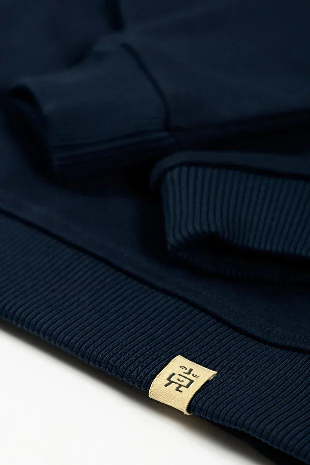 Детские свитшот для девочек с вышивкой Beetlebeez, Navy Blue — фото 3