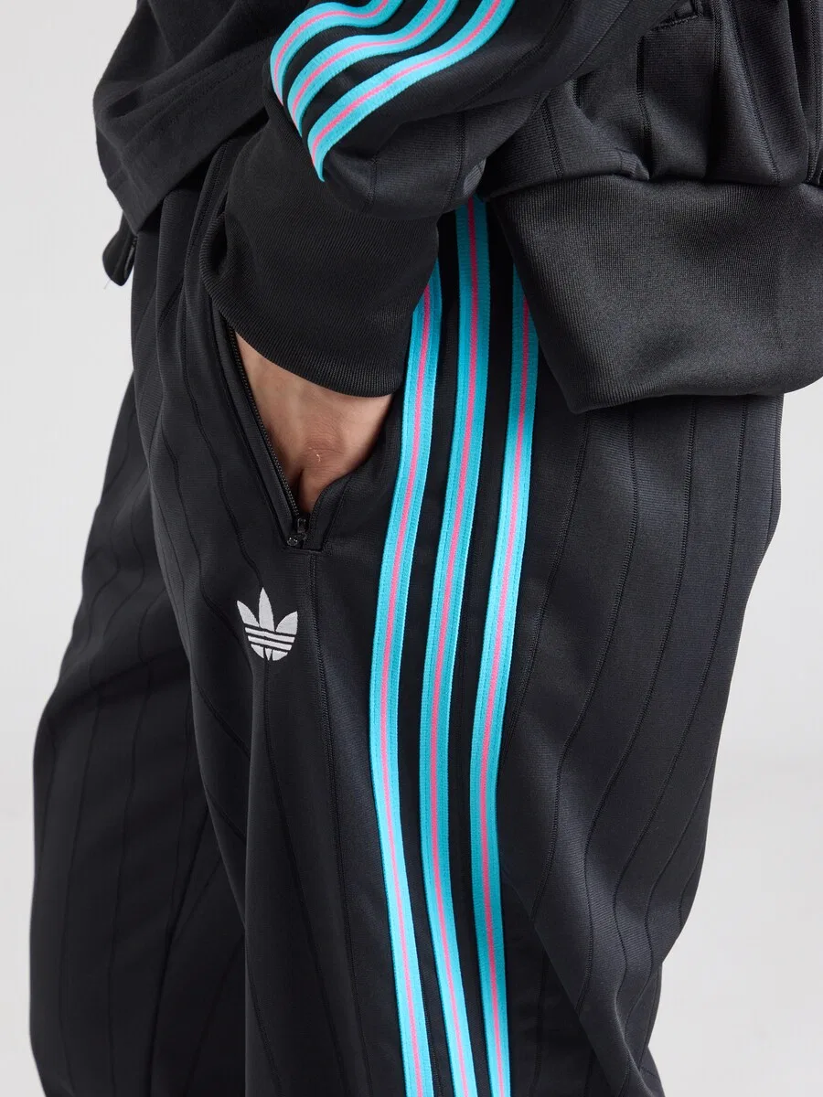 Брюки ADIDAS ORIGINALS Regular Pants 'FIREBIRD' черного цвета — фото 2