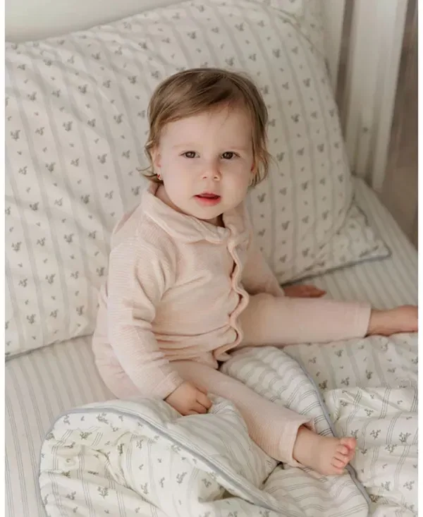 Детский комплект пижам из велюра в полоску Unisex velour stripe collection pajama set Ely's & Co., розовый — фото 2
