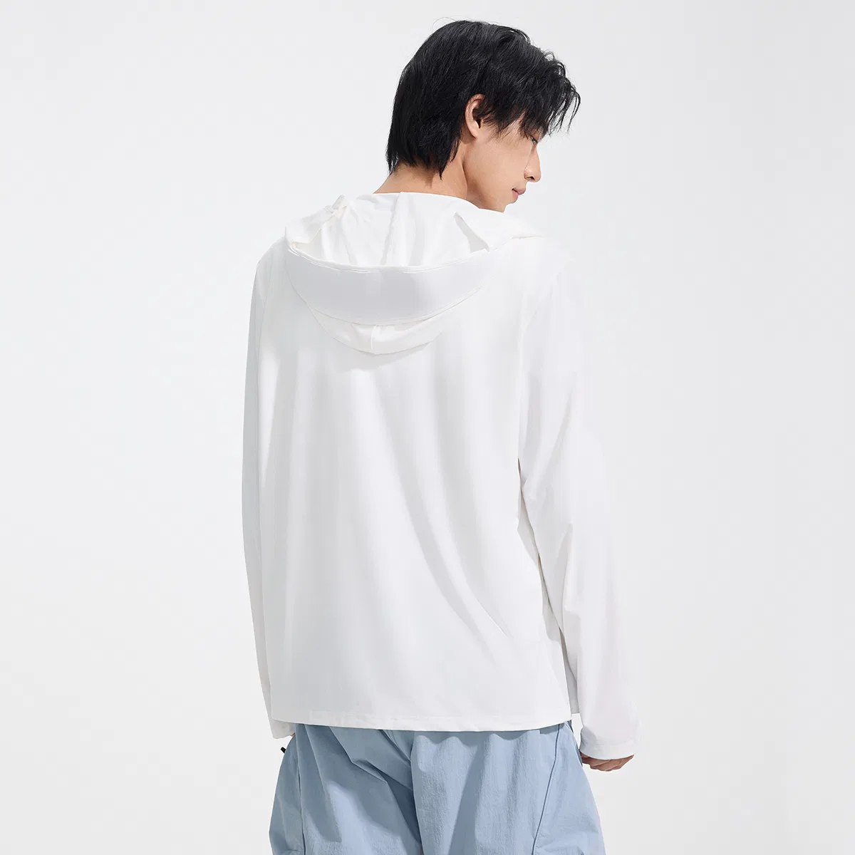 Детская ультрафиолетовая защитная одежда с капюшоном MINISO, Белый (Bamboo Gray Chest Logo) — фото 4