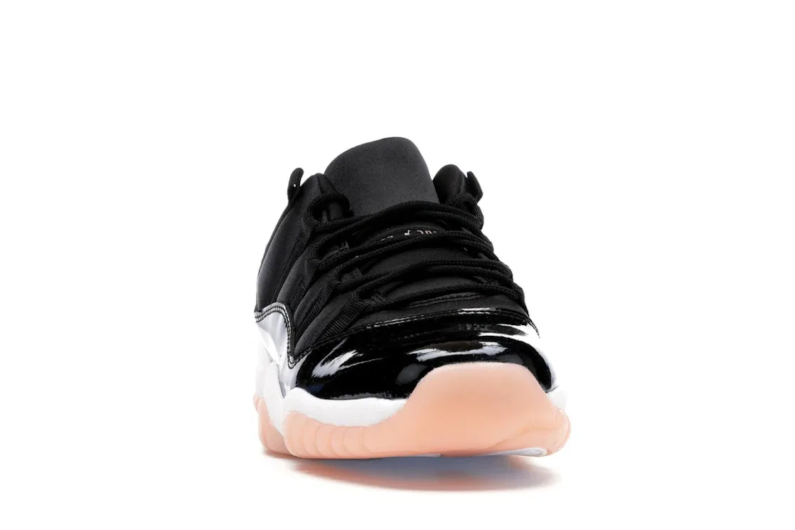 Детские кроссовки Lifestyle с высоким берцем Jordan 11 Retro Low Jordan, Black/Bleached Coral-White — фото 2