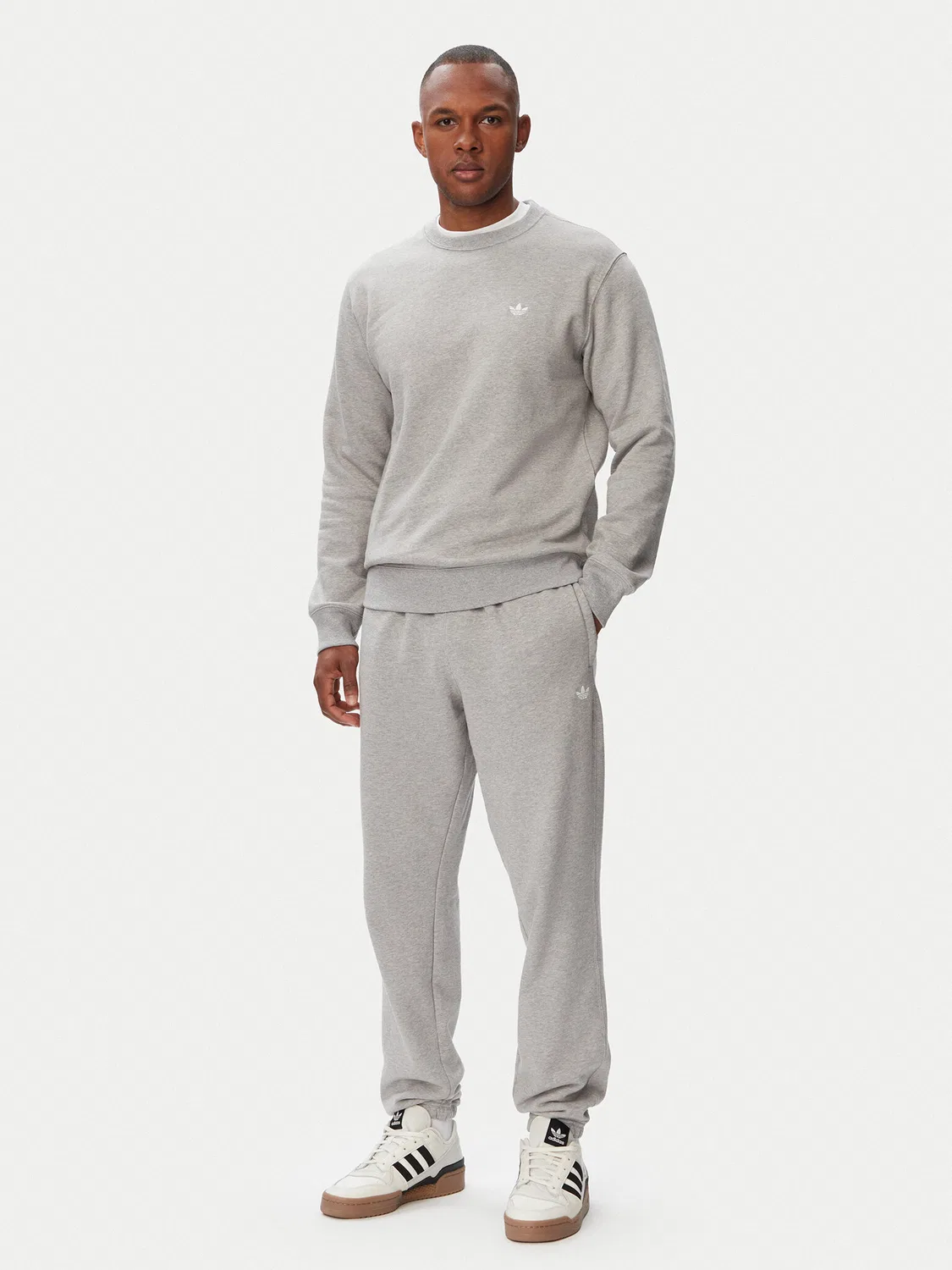 Мужские спортивные штаны стандартного кроя Trefoil Essentials French Terry Adidas, серый — фото 2