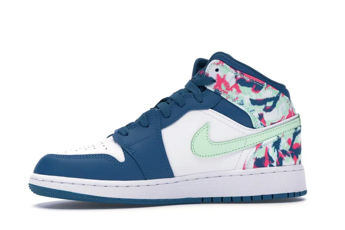 Детские кроссовки для мальчиков с принтом Jordan 1 Mid Jordan, Green Abyss/Frosted Spruce-White-Laser Fuchsia — фото 3