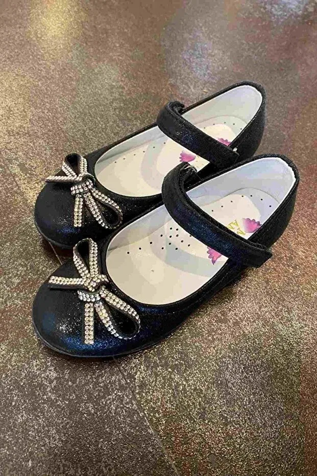 Детские балетки для девочек с коротким каблуком Moona Kids, Black — фото 2