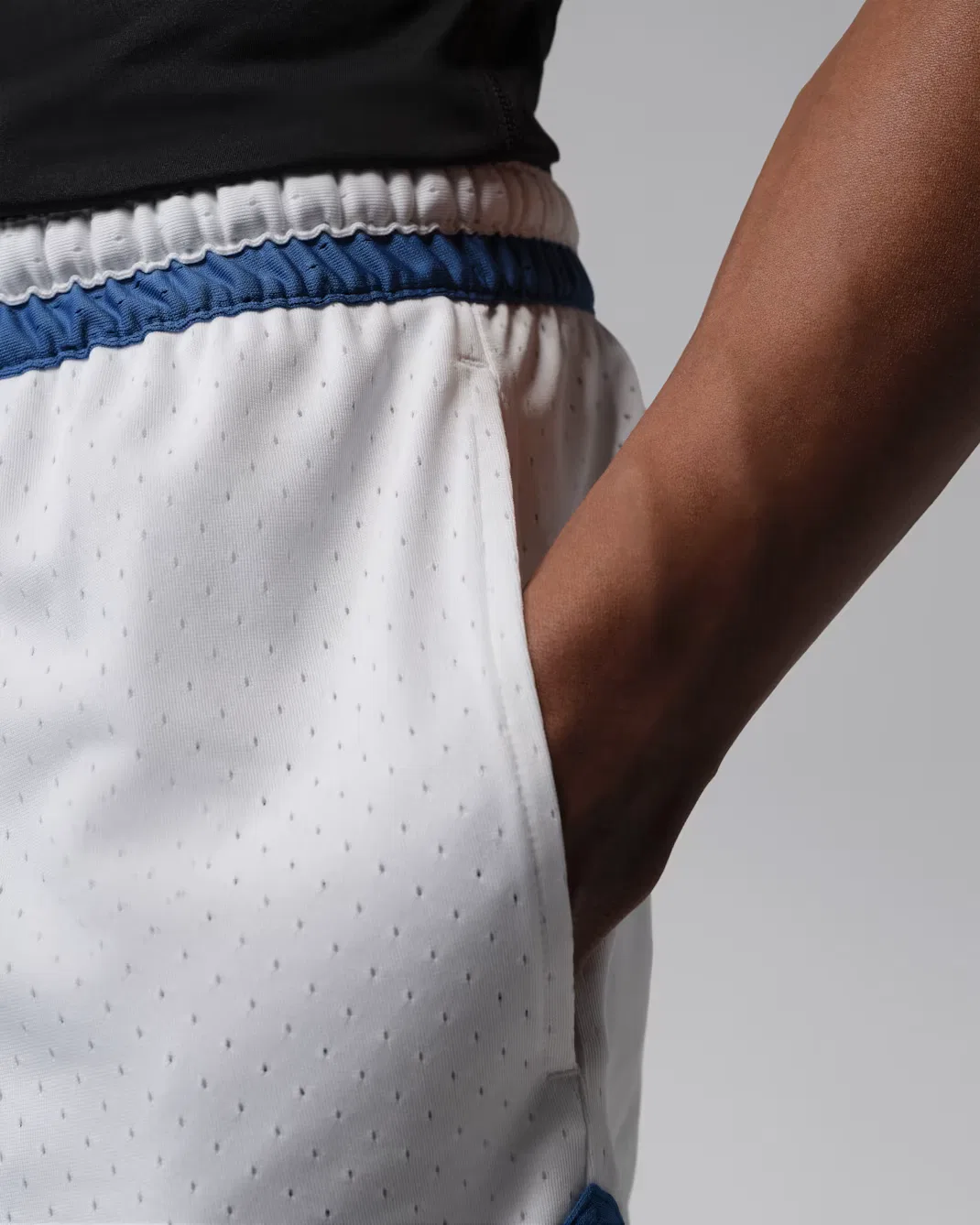 Мужские шорты Dri-FIT 7" из сетчатой ​​ткани с ромбовидным рисунком Jordan Sport, White/True Blue/True Blue — фото 4