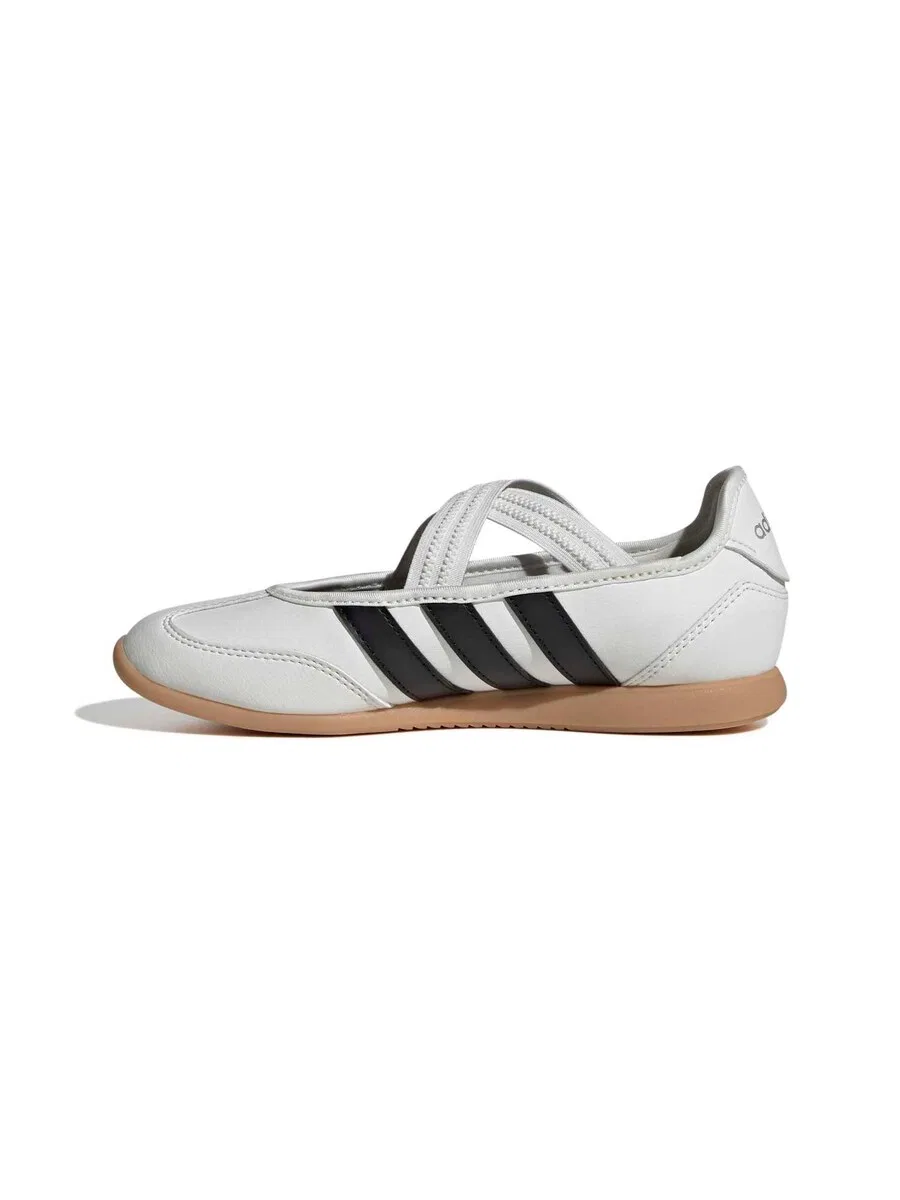 Балетки ADIDAS SPORTSWEAR 'Barreda' белого цвета