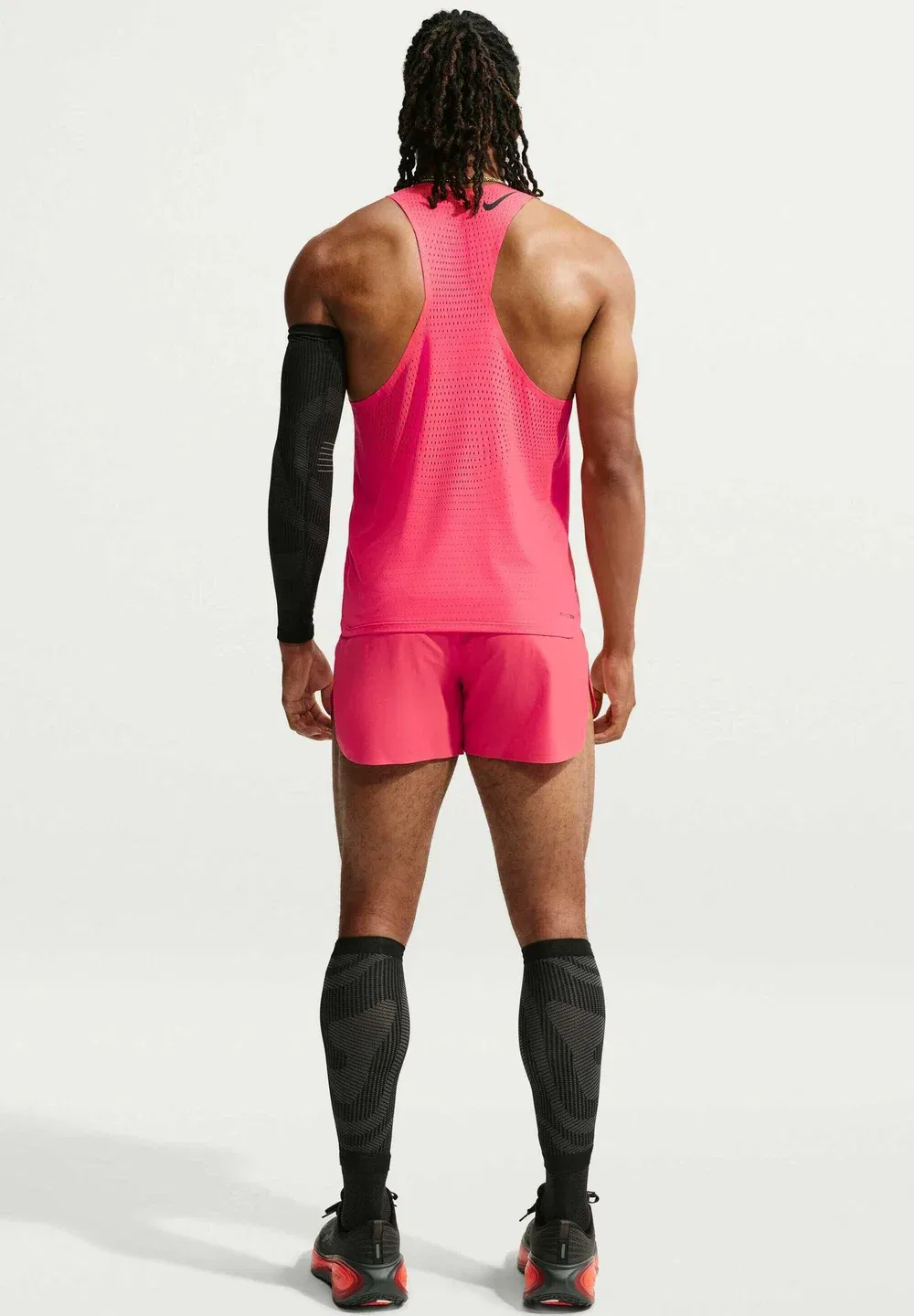 M nk dfadv aroswft singlet - top Nike Performance, Fusion Red Black — фото 3