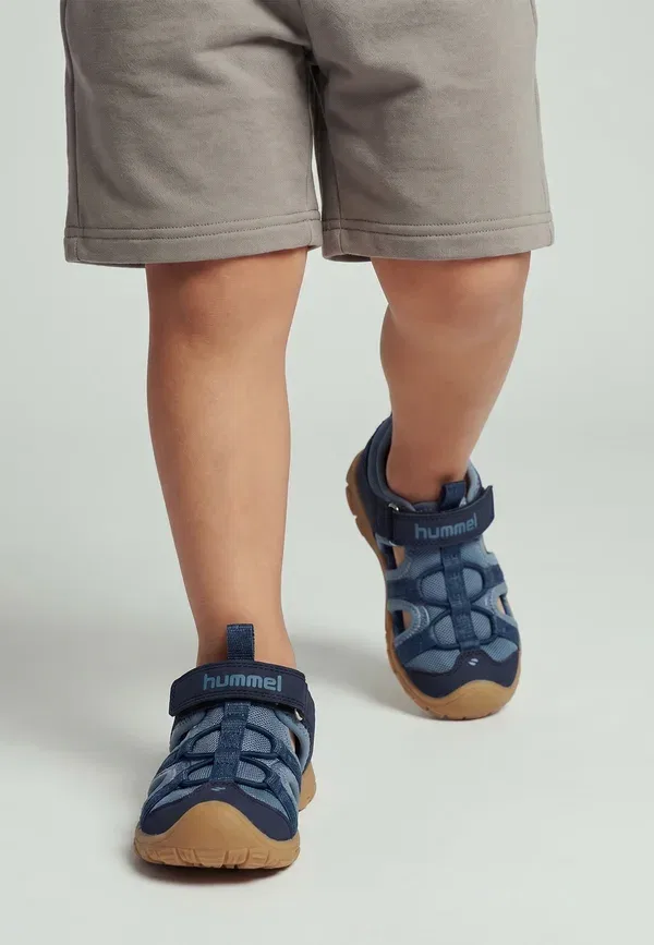 Детские туфельки Hummel, выцветший деним