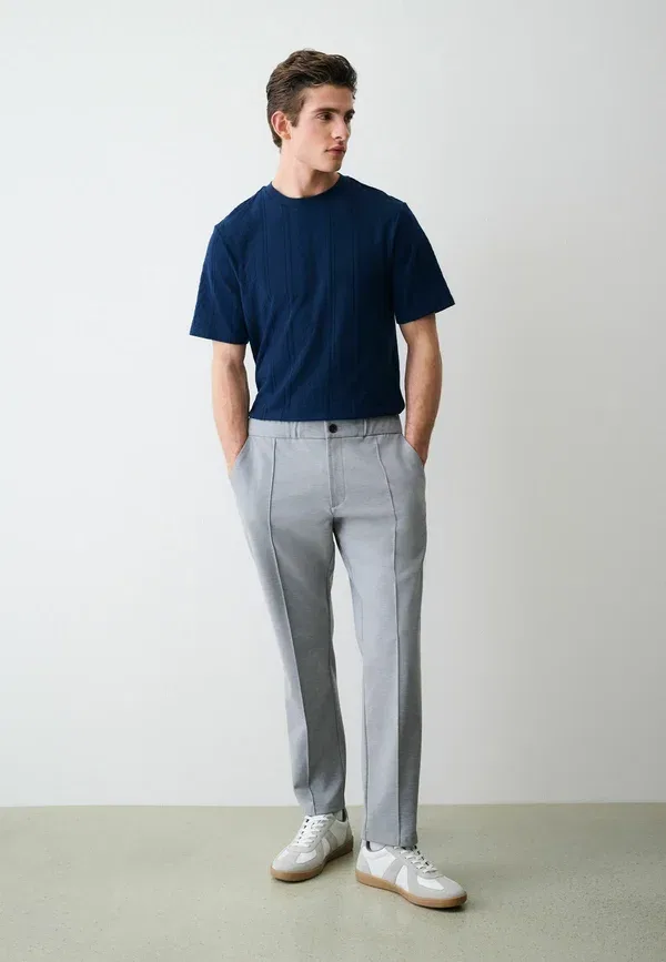 Футболка из хлопка с эластаном Regular fit smart textured Next, Navy Blue, темно-синий — фото 2