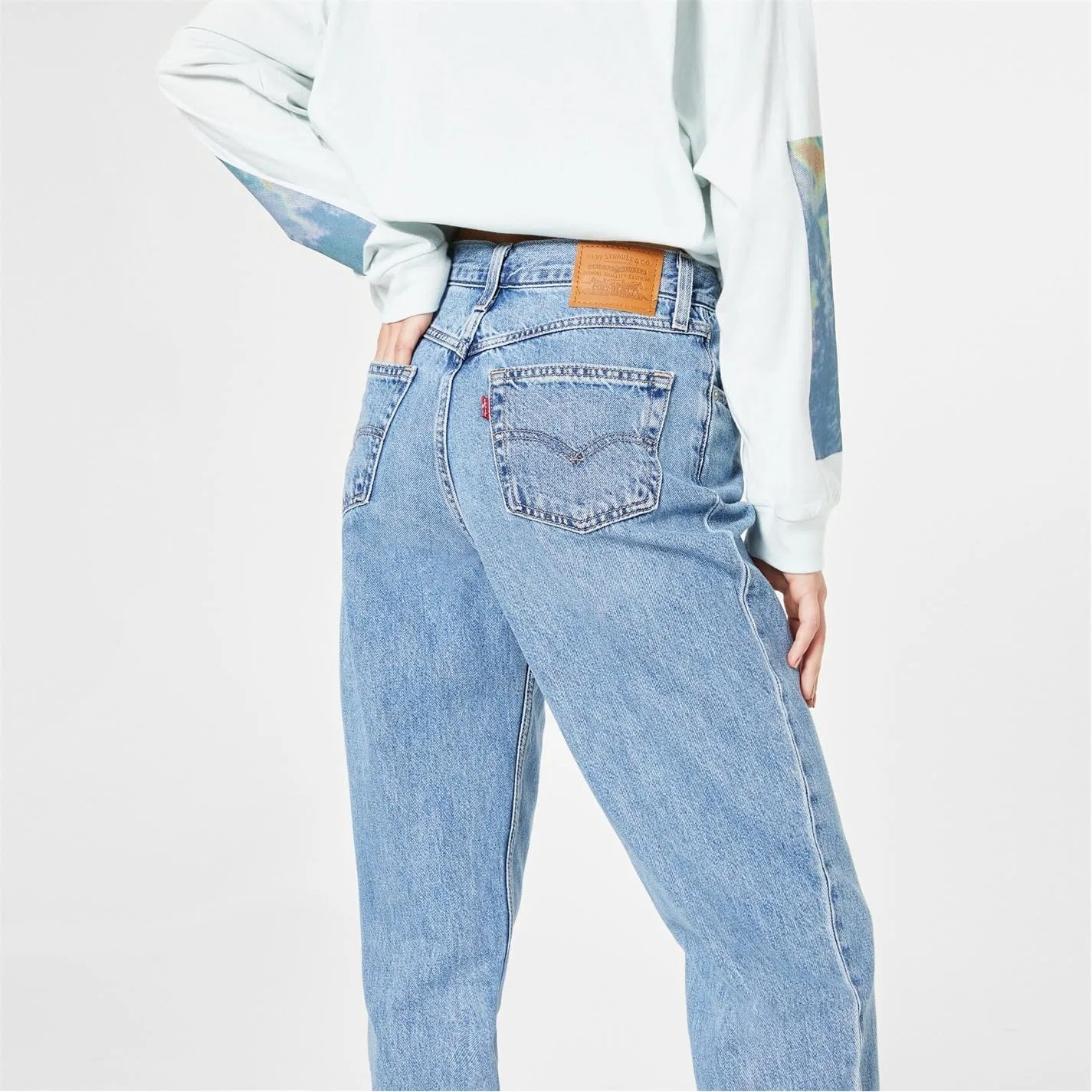 Женские джинсы с высокой посадкой 80s Mom Jeans Levi's, So Next Year — фото 4