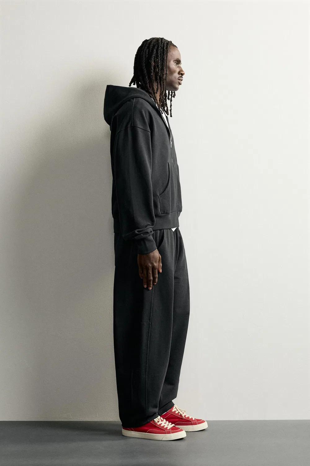 Простая толстовка свободного кроя на молнии. ZARA, Black — фото 4