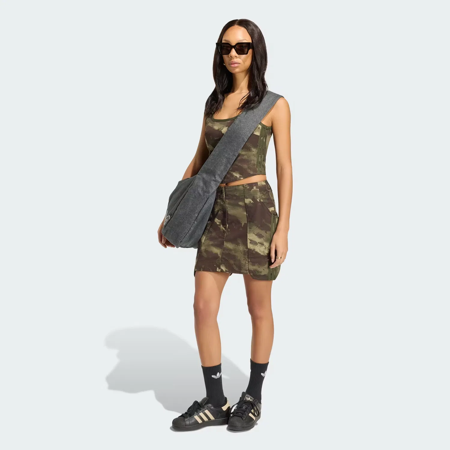 Женская юбка карго с пуговичной застежкой Cargo Skirt Adidas Originals, мультиколор/night cargo — фото 4