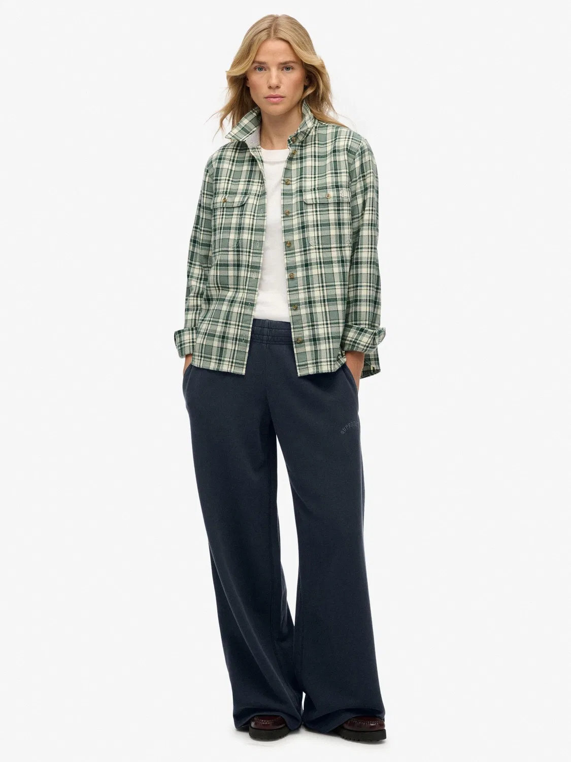 Джоггеры широкие Athletic Essentials Logo Garment Dyed Superdry, синий