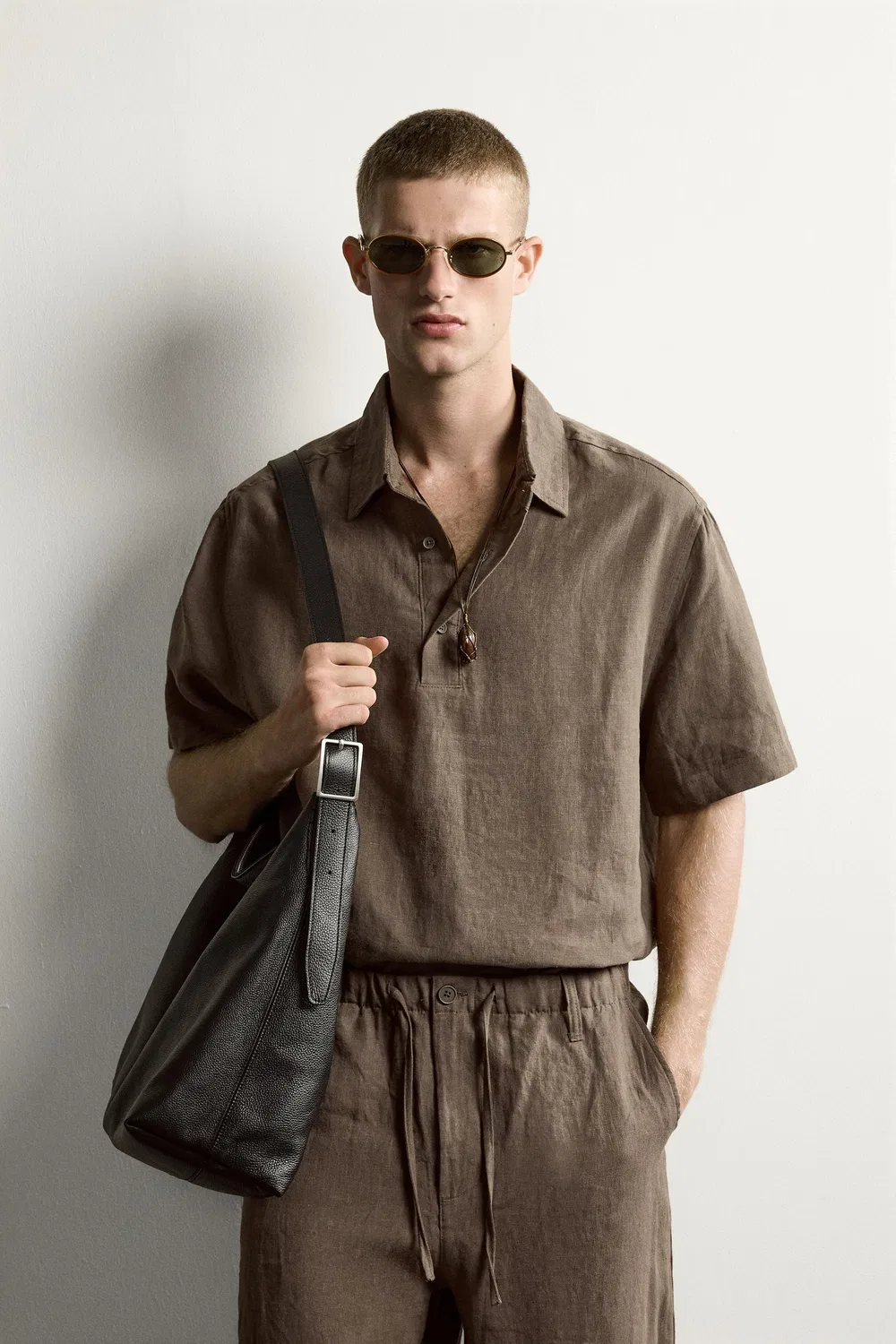 Поло свободного кроя из 100% льна. ZARA, Brown/Taupe — фото 2