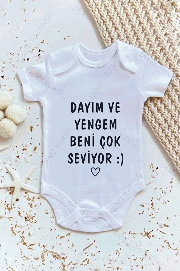 Детское боди для новорожденных с принтом Much Loves My Uncle And Aunt Deniz Yüksel, White