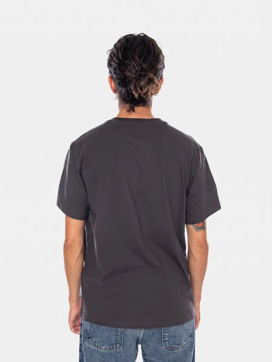 Футболка LEVI'S SS RELAXED FIT TEE ROLL MODELS WHITE PLU черного цвета — фото 3