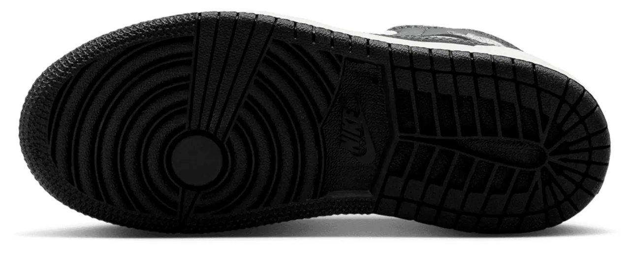Кроссовки для мальчиков AJ 1 Mid Jordan, цвет Summit White/Black/Infrared — фото 4