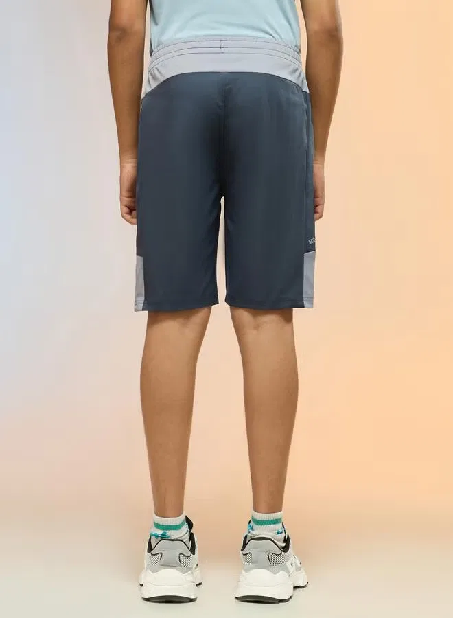Шорты спортивные с принтом Boys Slim Fit Technosport, серый — фото 4