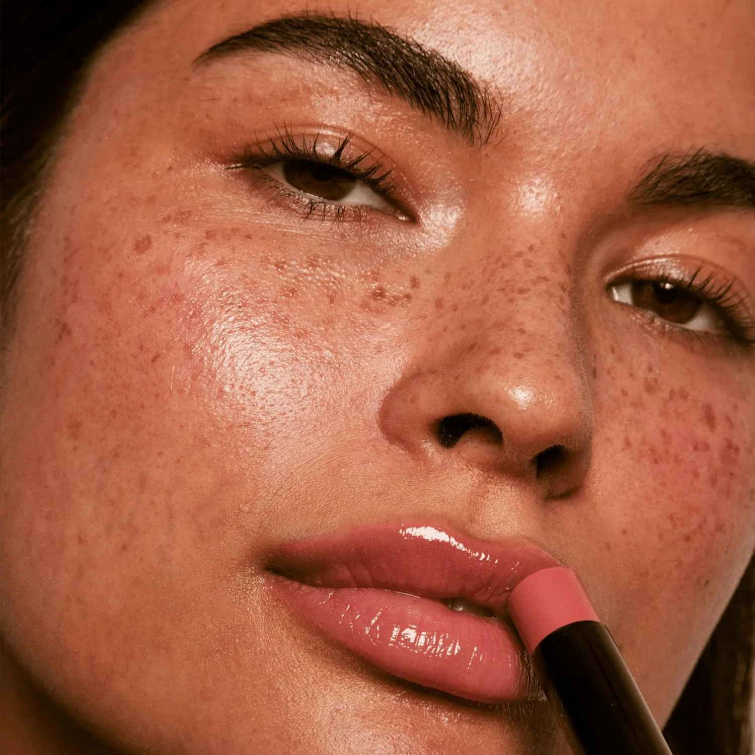 Тинт для губ + Lux Unfiltered N°11 Smoothing Hydrating Lip Tint, гуава (розовый), 4.25 г — фото 2